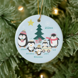 Adorno De Cerámica Mamá, papá y tres niños ~ Pingüinos
