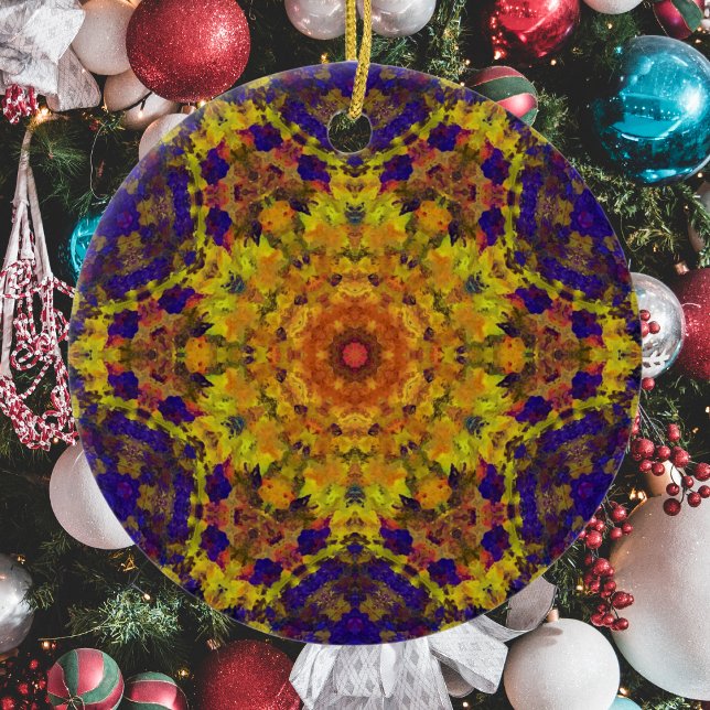 Adorno De Cerámica Mandala digital amarillo azul y púrpura (Subido por el creador)