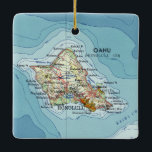 Adorno De Cerámica Mapa de cosechas de la isla de Oahu<br><div class="desc">Ornamento navideño Oahu Hawaii hecho con mapa vintage.</div>