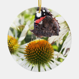 Adorno De Cerámica Mariposa almirante en la flor