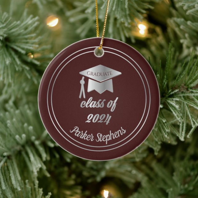 Adorno De Cerámica Maroon Silver Graduate Cap Graduation 2023 Photo (Árbol)