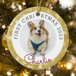 Adorno De Cerámica Mascota de luces de oro Primera foto de Navidad<br><div class="desc">Primer ornamento de fotos navideñas diseñado por personalizados que presenta foto y nombre del mascota personalizado en Navidades dorados iluminan el fondo.</div>