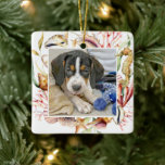Adorno De Cerámica Mascota personalizado Navidades de Photo Beach<br><div class="desc">Crea un adorable adorno de vacaciones de keepsake para tu mascota con este adorno de playa. La foto cuadrada de tu mascota está enmarcada con conchas marinas,  un caballito de mar y plantas marinas. La parte posterior del ornamento tiene una plantilla de texto para personalizar con el texto deseado.</div>