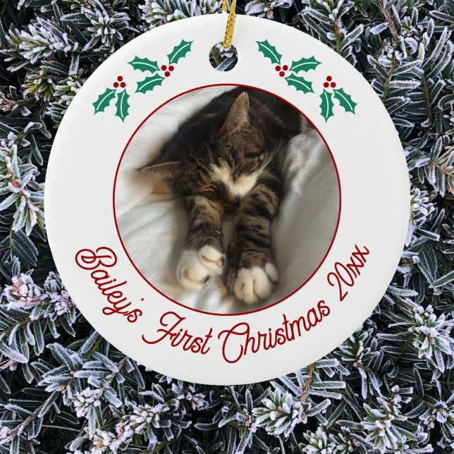 Adorno De Cerámica Mascota personalizado: primera foto de Navidad (Personalized pet cat photo ornament with custom modern script text)