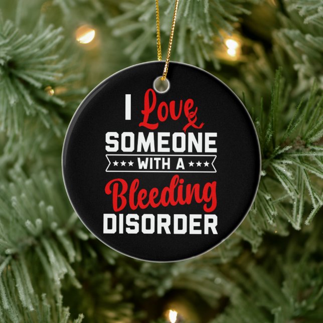 Adorno De Cerámica Me Encanta Alguien Con Una Mala Cinta Roja. (Árbol)