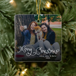 Adorno De Cerámica Merry Christmas Whimsical Script Family Photo Dog