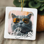 Adorno De Cerámica Moderno y sencillo nombre y foto de gato en Guay<br><div class="desc">Este diseño sencillo y moderno se compone de una tipografía de escritura moderna y sencilla. Añadir la foto del mascota personalizado de su gato o gatito</div>