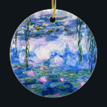 Adorno De Cerámica Monet Pink Water Lilies<br><div class="desc">Un himno de los nenúfares rosados de Monet con hermosos nenúfares de agua rosada flotando en un estanque tranquilo azul con colchonetas de lirios. Un gran regalo de Monet para los amantes del impresionismo y del arte francés. Impresionismo natural sereno con flores y paisajes pintorescos de estanques.</div>