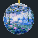 Adorno De Cerámica Monet Pink Water Lilies<br><div class="desc">Un himno de los nenúfares rosados de Monet con hermosos nenúfares de agua rosada flotando en un estanque tranquilo azul con colchonetas de lirios. Un gran regalo de Monet para los amantes del impresionismo y del arte francés. Impresionismo natural sereno con flores y paisajes pintorescos de estanques.</div>