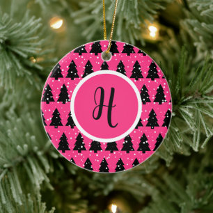 Adorno De Cerámica Monograma moderno de fucsia y árbol de Navidad neg