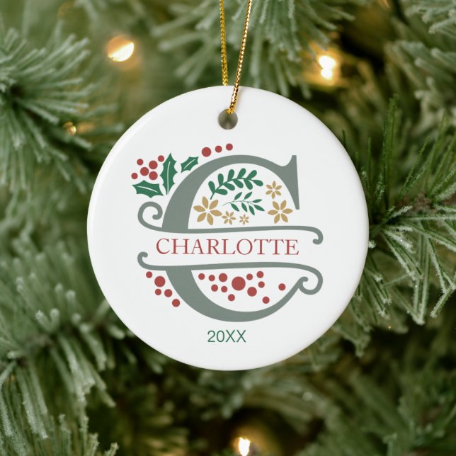 Adorno De Cerámica Monograma rojo, verde y dorado "C" con nombre (Árbol)