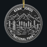 Adorno De Cerámica Monoline Vintage<br><div class="desc">Diseño de monolina de los fiordos kenianos. El parque es un parque nacional americano que mantiene el Harding Icefield,  sus glaciares desbordantes y fiordos e islas costeras.</div>