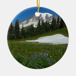 Adorno De Cerámica Monte Rainier, flores silvestres y nieve