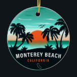 Adorno De Cerámica Monterey Beach California Retro Sunset Souvenirs<br><div class="desc">Monterey California. Este diseño retro ofrece un gran Navidad o regalo de cumpleaños para los amantes de la playa de St Monterey. El diseño retro de las vibraciones de verano es un regalo perfecto para los amantes de los viajes y de los destinos tropicales.</div>