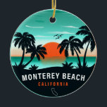 Adorno De Cerámica Monterey Beach California Retro Sunset Souvenirs<br><div class="desc">Monterey California. Este diseño retro ofrece un gran Navidad o regalo de cumpleaños para los amantes de la playa de St Monterey. El diseño retro de las vibraciones de verano es un regalo perfecto para los amantes de los viajes y de los destinos tropicales.</div>
