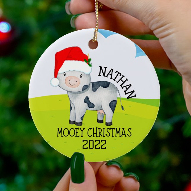 Adorno De Cerámica Mooey Christmas Cow Christmas Ornament for Kids (mooey Christmas cow wearing santa claus hat Christmas ornament)