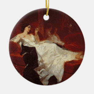 Adorno De Cerámica Mujer en un sofá rojo
