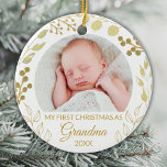 Adorno De Cerámica My First Christmas As Grandma Gold Foliage Photo<br><div class="desc">This elegant Grandma Christmas Ornament is decorated with gold foliage on a white background.
Easily customizable with baby's photo and year.
Original Watercolor © Michele Davies.</div>