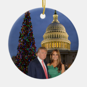 Adorno De Cerámica Navidad de un triunfo: Donald y Melania