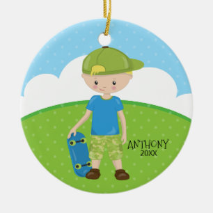 Adorno De Cerámica Navidad personalizado muchacho rubio del monopatín