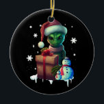 Adorno De Cerámica Navidades Alien Santa Science Espacio de ficción E<br><div class="desc">un té maravilloso para los creyentes extraterrestres, amantes de los ufo y de los extraterrestres. Nadie lo sabe excepto el perdedor que está en el OVNI. Alien tee Funny tee está mostrando una nave espacial llevando a cabo un secuestro espacial de un humano. ¿conspiración o no? Este divertido tee es...</div>