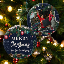 Adorno De Cerámica Navidades alumbran ramas de pino nieves foto azul