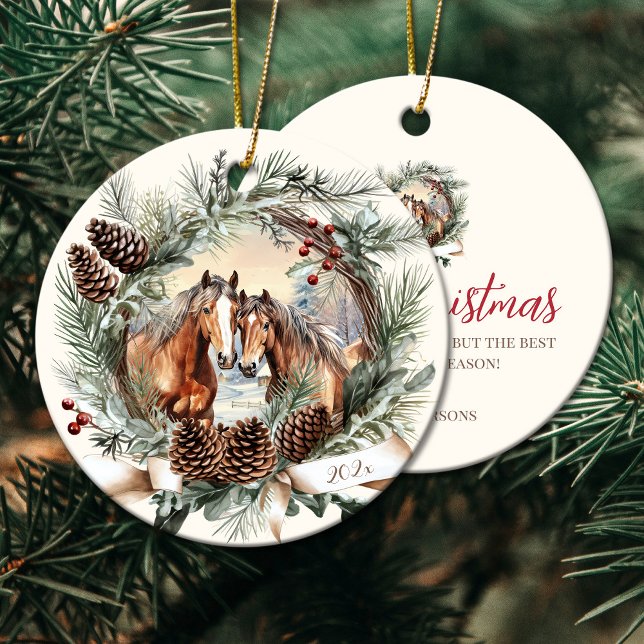 Adorno De Cerámica Navidades de animales de granja de caballos de gue (Horses farm animal Christmas pinecone wreath Ceramic Ornament)