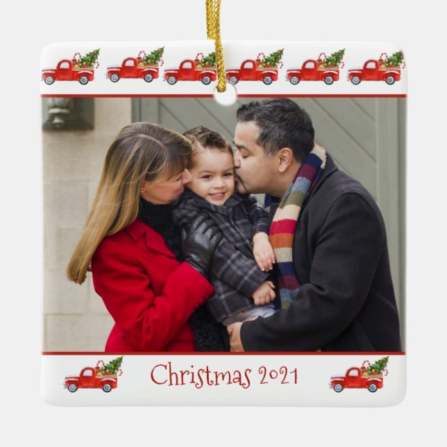 Adorno De Cerámica Navidades de Camión Rojo personalizado de foto fam (Anverso)
