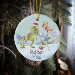 Adorno De Cerámica Navidades de dinosaurios Raptor de tirannosaurios<br><div class="desc">Este diseño puede ser personalizado en el área proporcionada cambiando la foto y/o el texto. O puede personalizarse haciendo clic en Personalizar esta plantilla y, a continuación, eligiendo la opción de hacer clic en el personalizar y eliminando o cambiando el color del fondo, agregando texto, cambiando el color o estilo...</div>