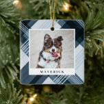 Adorno De Cerámica Navidades de fotografía de Mascota de color azul c<br><div class="desc">Celebra a tu peludo miembro de la familia con estos elegantes adornos de fotos navideñas. En segundo plano, están decoradas con un diseño diagonal de plástico pintado a mano, junto con plantillas de fotos y texto para una personalización sencilla. La parte posterior contiene el mismo diseño de plaid, así como...</div>