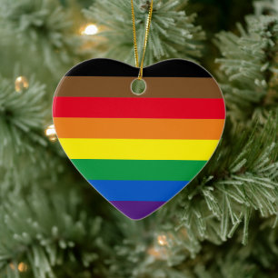Adorno De Cerámica Navidades del corazón de la bandera gay del orgull