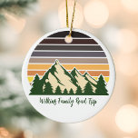 Adorno De Cerámica Navidades del viaje por la ruta de las montañas de<br><div class="desc">Personalizar tu propio viaje familiar por carretera Ornamentos de Navidad para conmemorar un viaje a través de la naturaleza este verano o otoño. Personalice con su apellido bajo el bosque verde de árboles y la puesta de sol de las montañas oscuras para unas vacaciones frescas para su grupo exterior.</div>