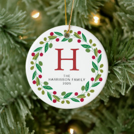 Adorno De Cerámica Navidades florales Wreath Monogramed Family Photo