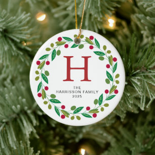 Adorno De Cerámica Navidades florales Wreath Monogramed Family Photo