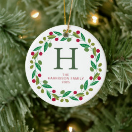 Adorno De Cerámica Navidades florales Wreath Monogramed Family Photo