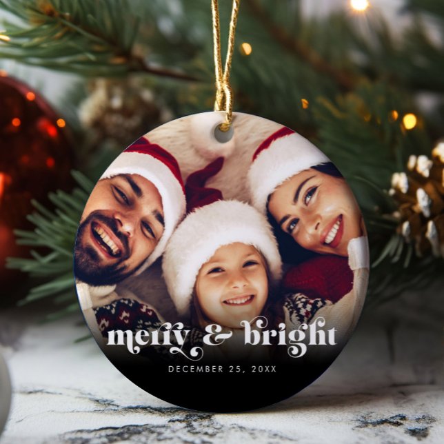 Adorno De Cerámica Navidades fotográficos familiares de merry y Brigh (Merry & Bright Retro Copy Family Photo Christmas Ceramic Ornament)