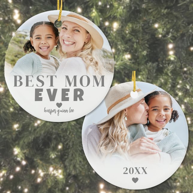 Adorno De Cerámica Navidades fotográficos personalizados de la mejor  (Personalized Best Mom 2 Photo Christmas Ceramic Ornament)