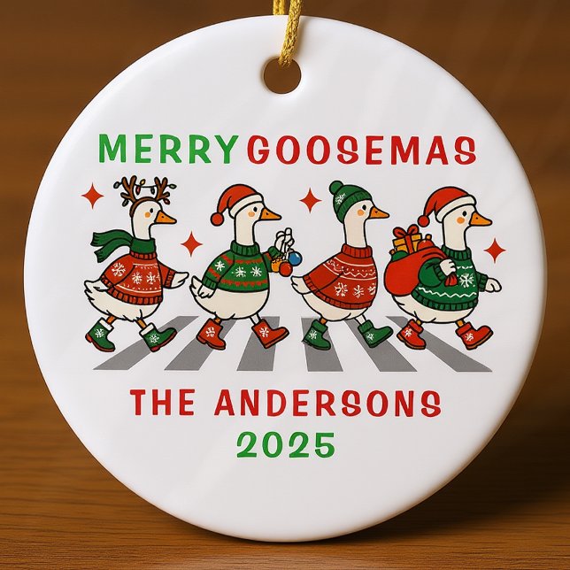 Adorno De Cerámica Navidades Monogramas familiares Goose (Subido por el creador)