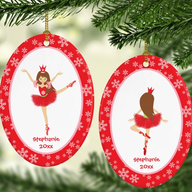 Adorno De Cerámica Navidades personalizados de Red Ballerina Chica (Personalized Red Ballerina Snowflake Christmas Ceramic Ornament)