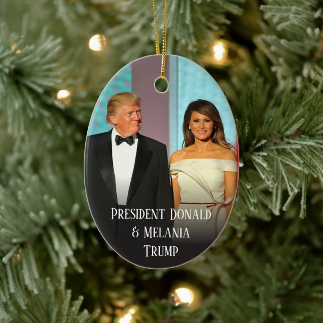 Adorno De Cerámica Navidades Trump 2020 Elegante Donald y Melania (Árbol)