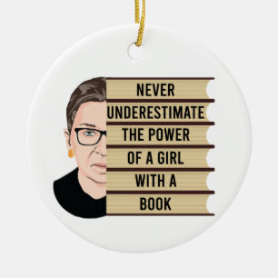 Adorno De Cerámica Never underestimate the power of a girl with book
