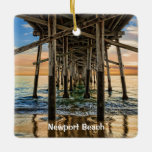 Adorno De Cerámica Newport Beach Balboa Pier<br><div class="desc">Hermosa playa de Newport en el sur de California con el muelle Balboa. Este adorno de dos lados es vibrante con diferentes vistas y hace de las vacaciones un gran recuerdo.</div>