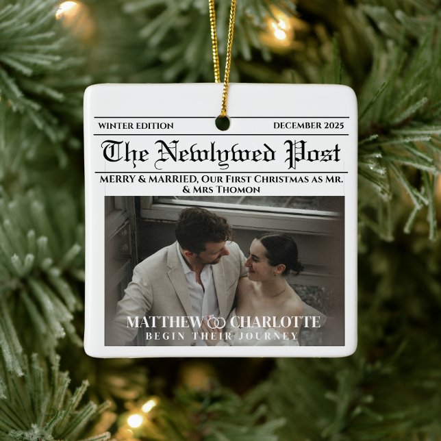 Adorno De Cerámica Newspaper Merry and Married Holiday Accents Photo (merry and married holiday accents elegant modern mr and mrs newlyweds first christmas keepsake)