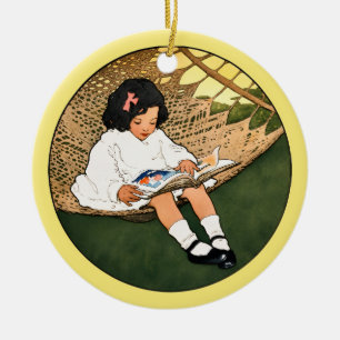 Adorno De Cerámica Niña antigua leyendo en una hamaca