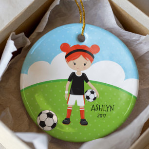 Adorno De Cerámica Niña de pelo rojo lindo fútbol Navidad personaliza