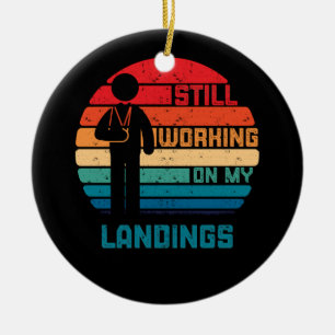 Adorno De Cerámica Niños de brazos rotos se ponen bien trabajando en 