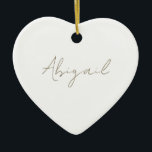 Adorno De Cerámica Nombre de guión de personalizado Corazón<br><div class="desc">Nombre del guión Ornamento simple del corazón. Año tras año.</div>