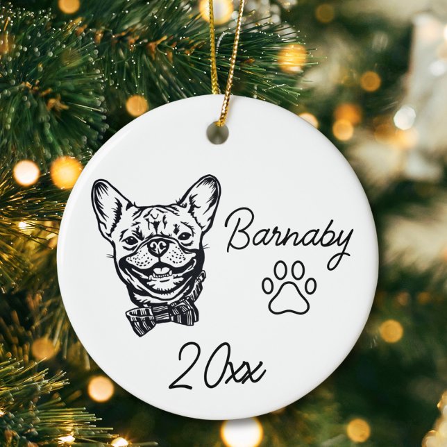 Adorno De Cerámica Nombre personalizado de Bulldog francés y arte de  (French BullDog Custom Name and Year Ornament with Paw Print. Black and White Line Art Modern)