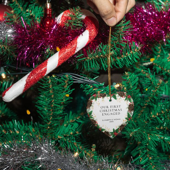 Adorno De Cerámica Nuestra primera foto de Wreath Pine en Navidad (Front)