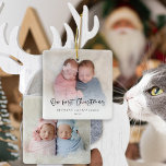Adorno De Cerámica Nuestra primera Navidad 2 fotos Script Twin Baby<br><div class="desc">Nuestro primer guión de fotos de Navidad 2 tiene nombres de bebés gemelos y el año. Un gran regalo de mantenimiento. Un juego de guiones para Nuestra Primera Navidad y fácil de personalizar con los nombres de sus bebés y el año y reemplazar las fotos de muestra de cada lado...</div>